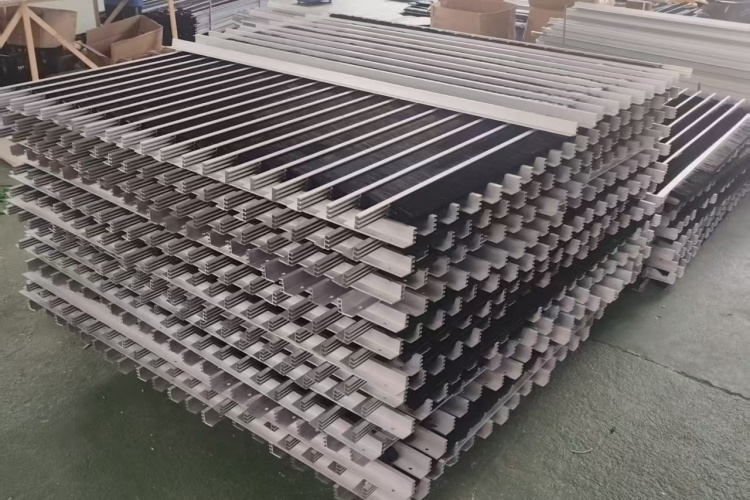 太阳能光伏清扫器毛刷辊