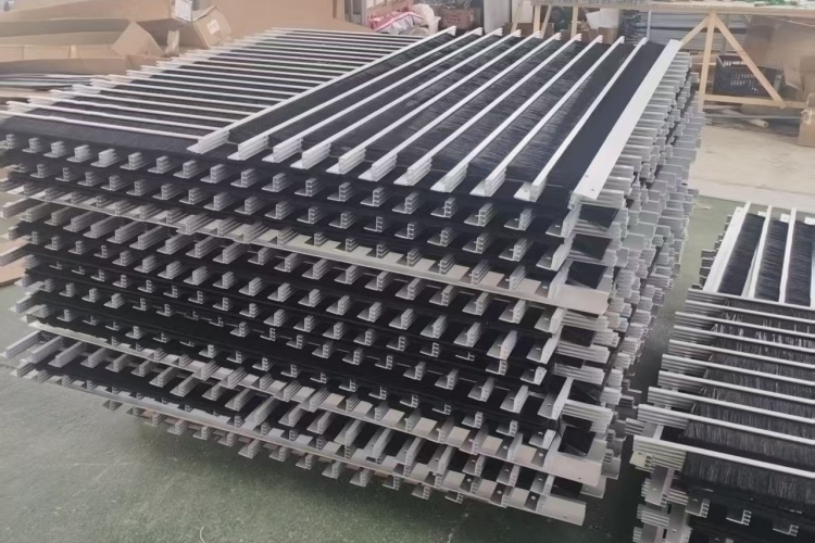 太阳能光伏清扫器毛刷辊